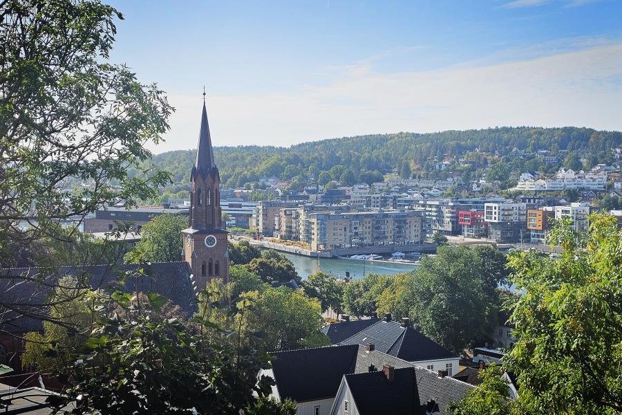 Lenke til artikkel: Kongens begravelse på storskjerm i domkirken