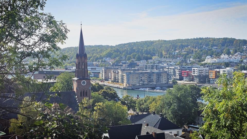 Lenke til artikkel: Kongens begravelse på storskjerm i domkirken