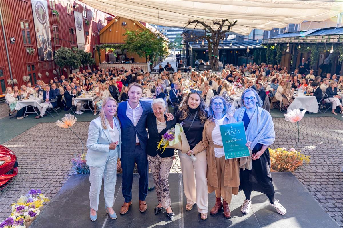 Ledelsen i Ung Arena + - Klikk for stort bilde