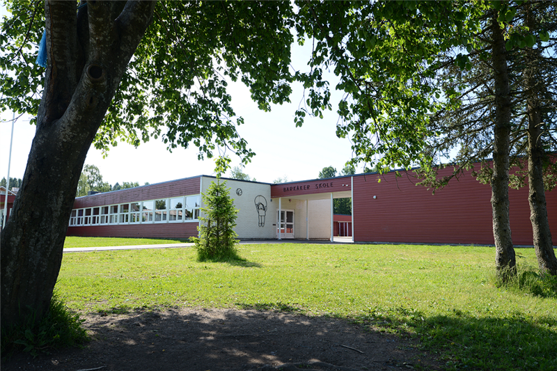 Bilde av Barkåker skole - Klikk for stort bilde