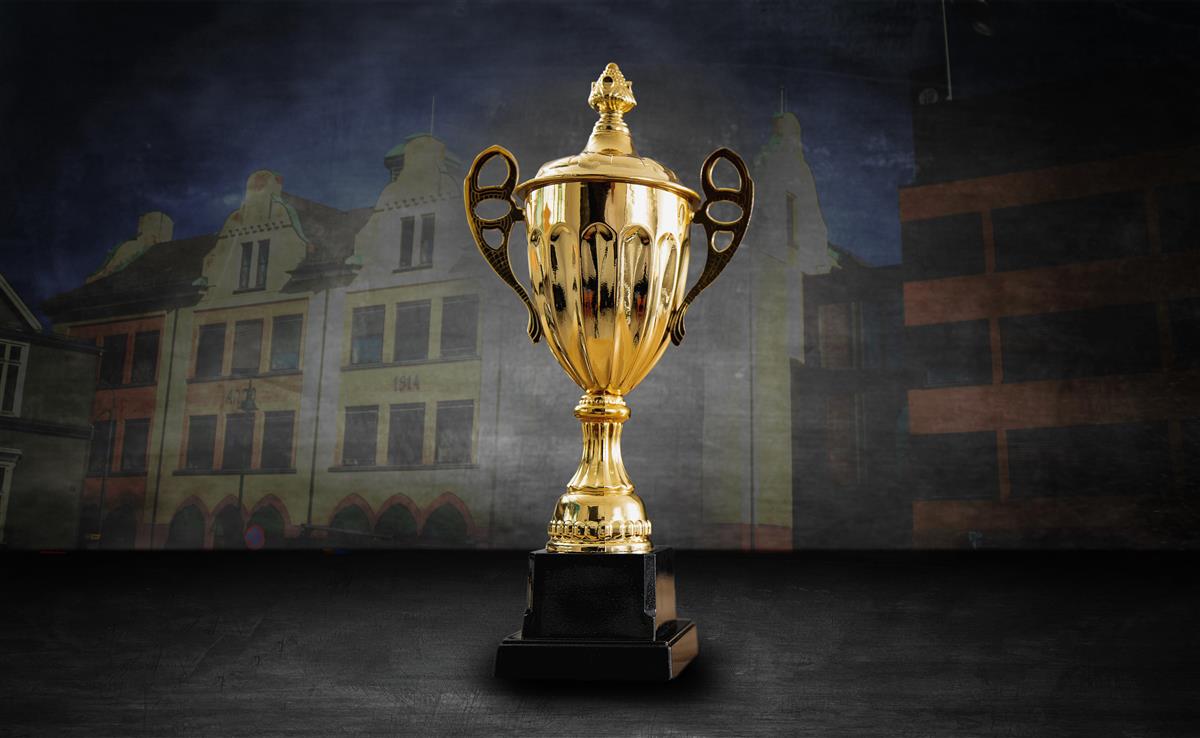 Pokal i gull - Klikk for stort bilde