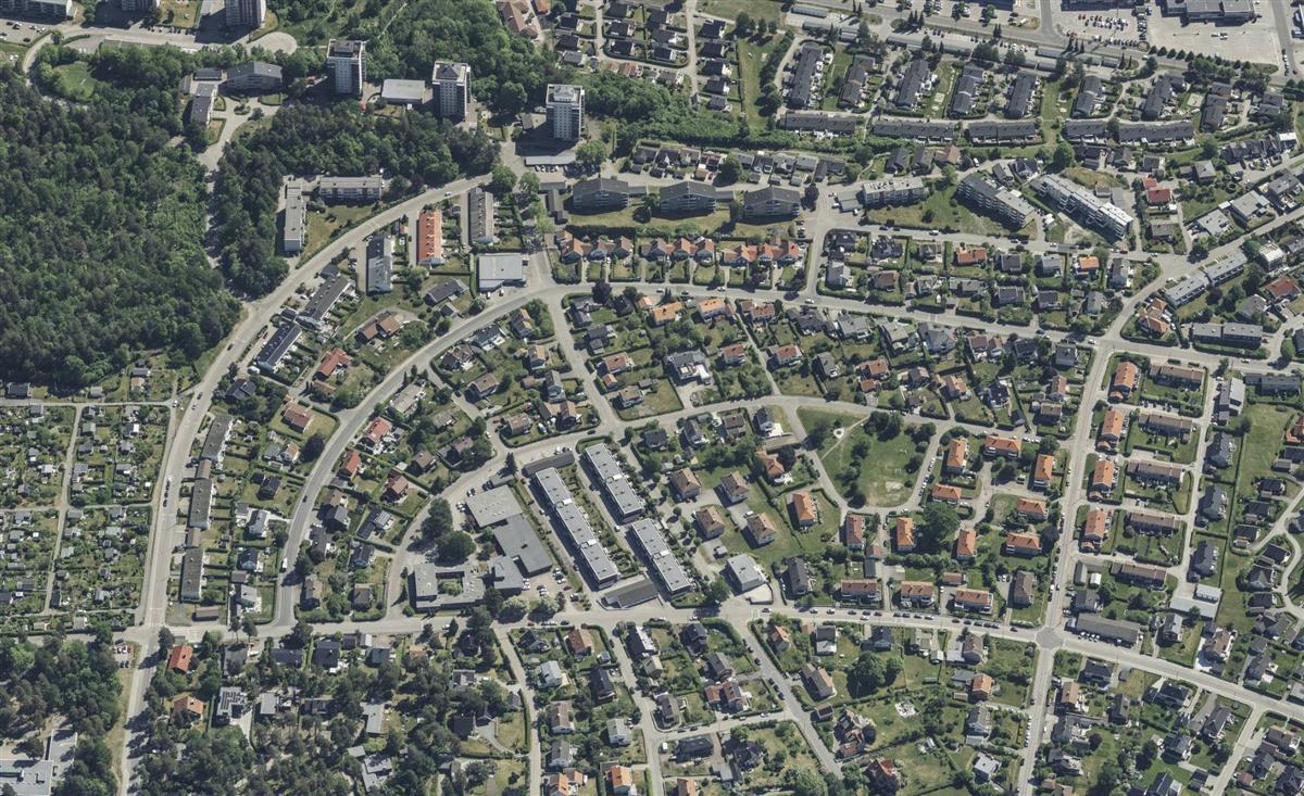 flyfoto av solvang - Klikk for stort bilde