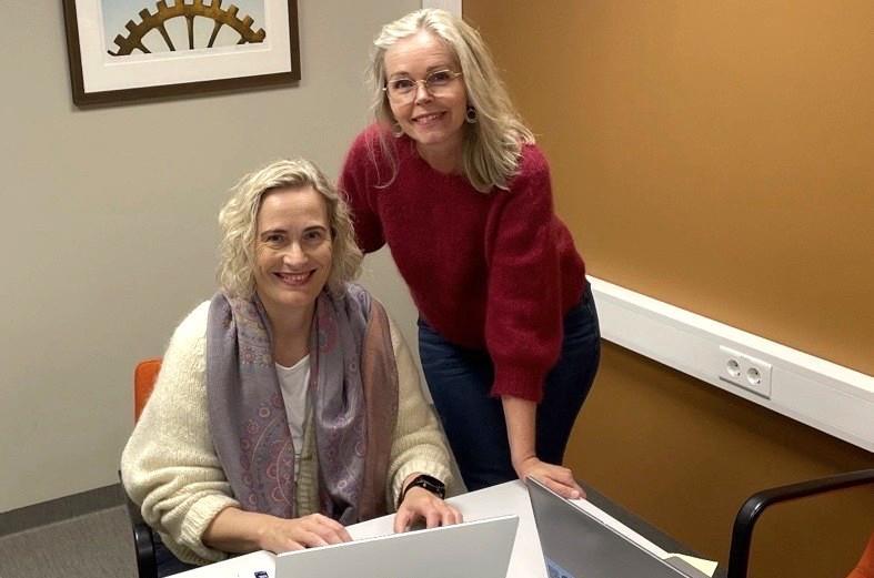 Anne Lene og Lillian - Klikk for stort bilde