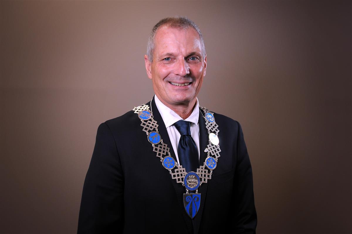 Portrettbilde av ordfører Frank Pedersen - Klikk for stort bilde